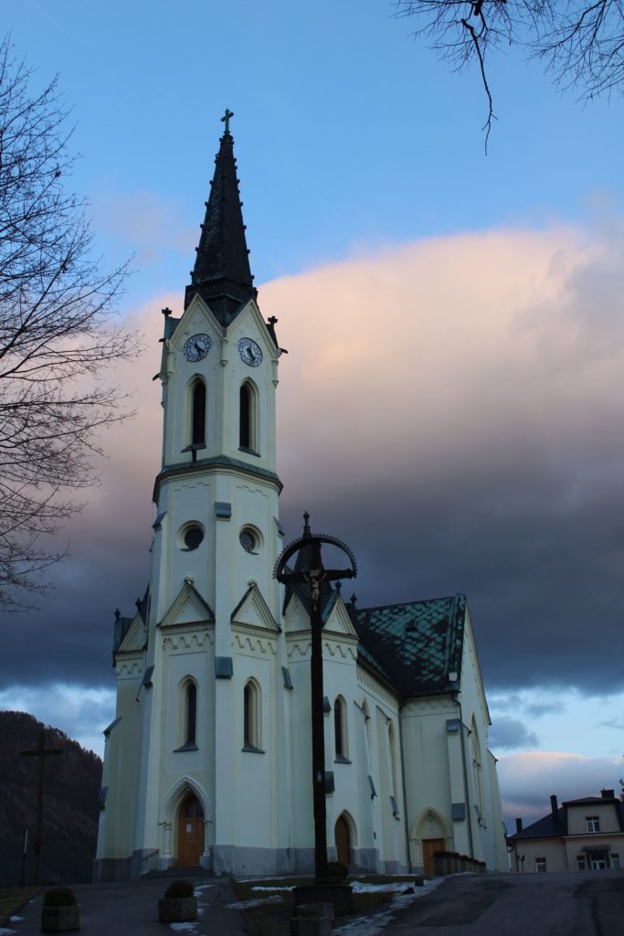 Kostol Panny Márie Ružencovej v Černovej 23