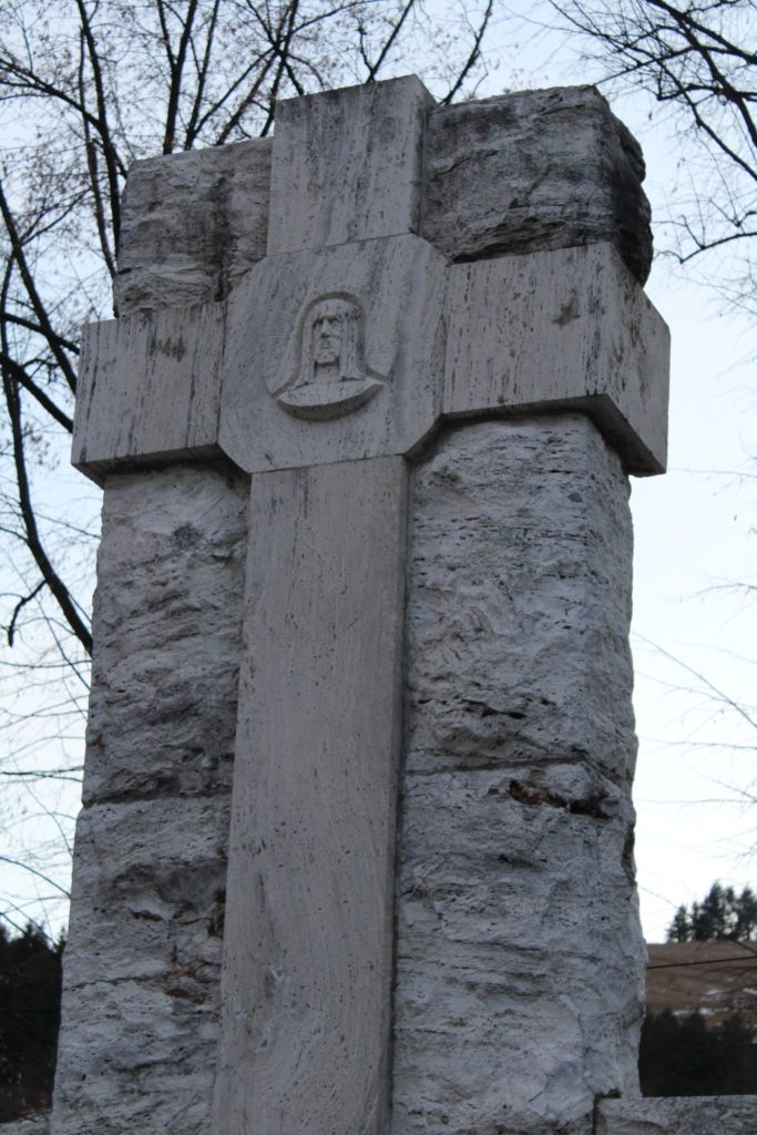 Pamätník černovských martýrov 02