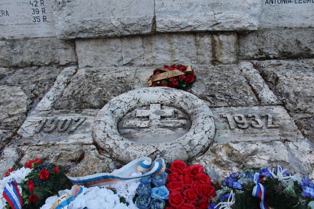 Pamätník černovských martýrov 05