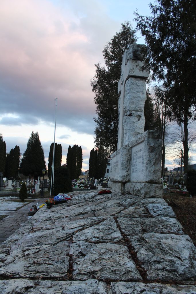 Pamätník černovských martýrov 09