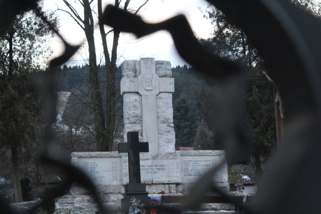 Pamätník černovských martýrov 11