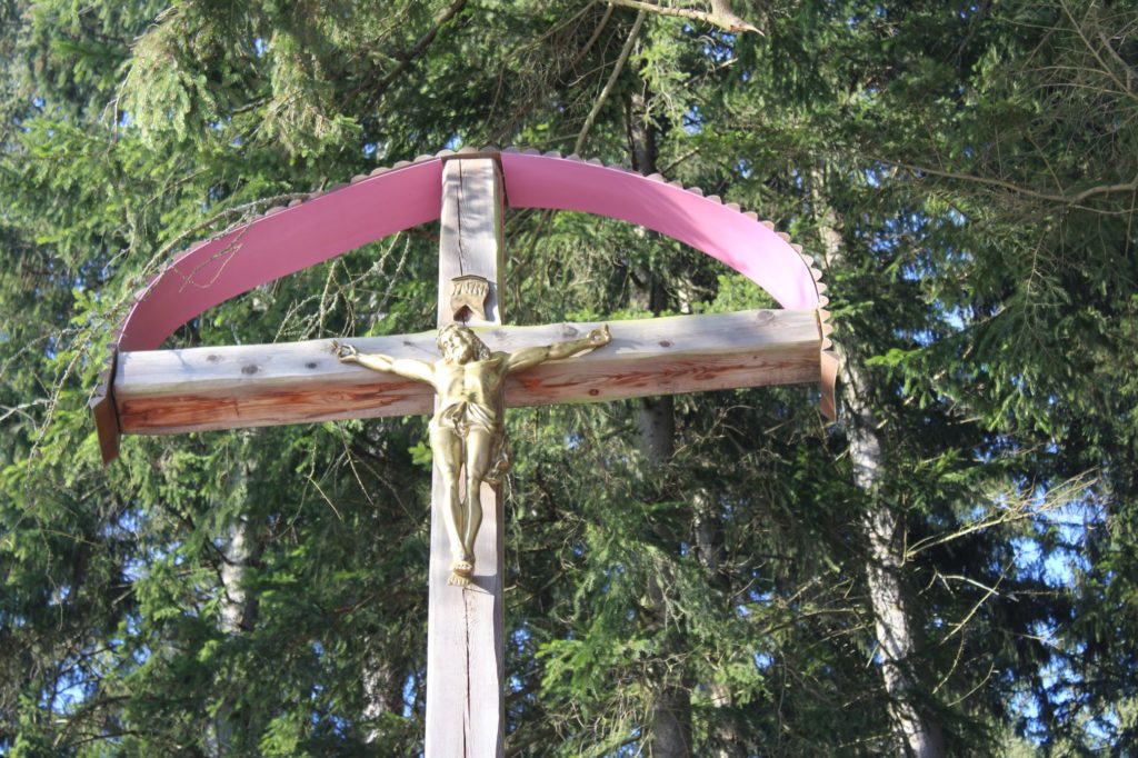Kríž Nová Černová, areál u Dobrého pastiera 03