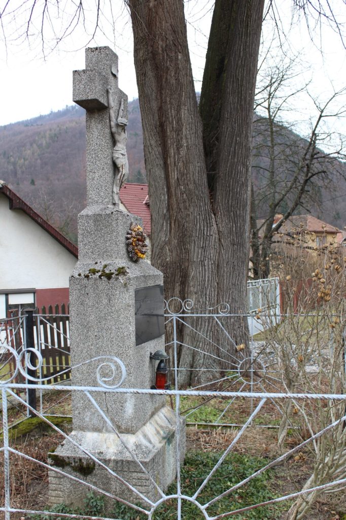 Kríž Ľubochňa, ulica Bahurina 02
