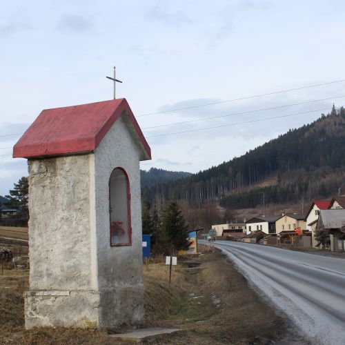 Kaplnka Likavka, križovatka J. Hollého – Pod Hradom