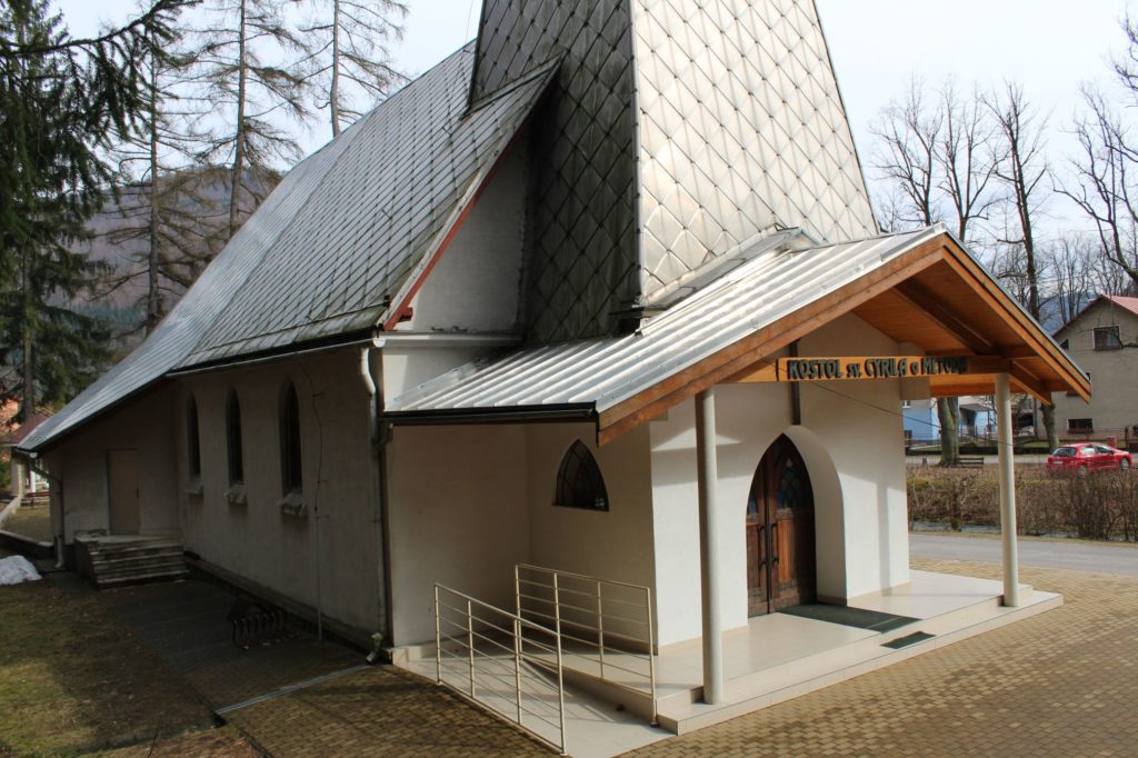 Kostol sv. Cyrila a Metoda v Ľubochni 03
