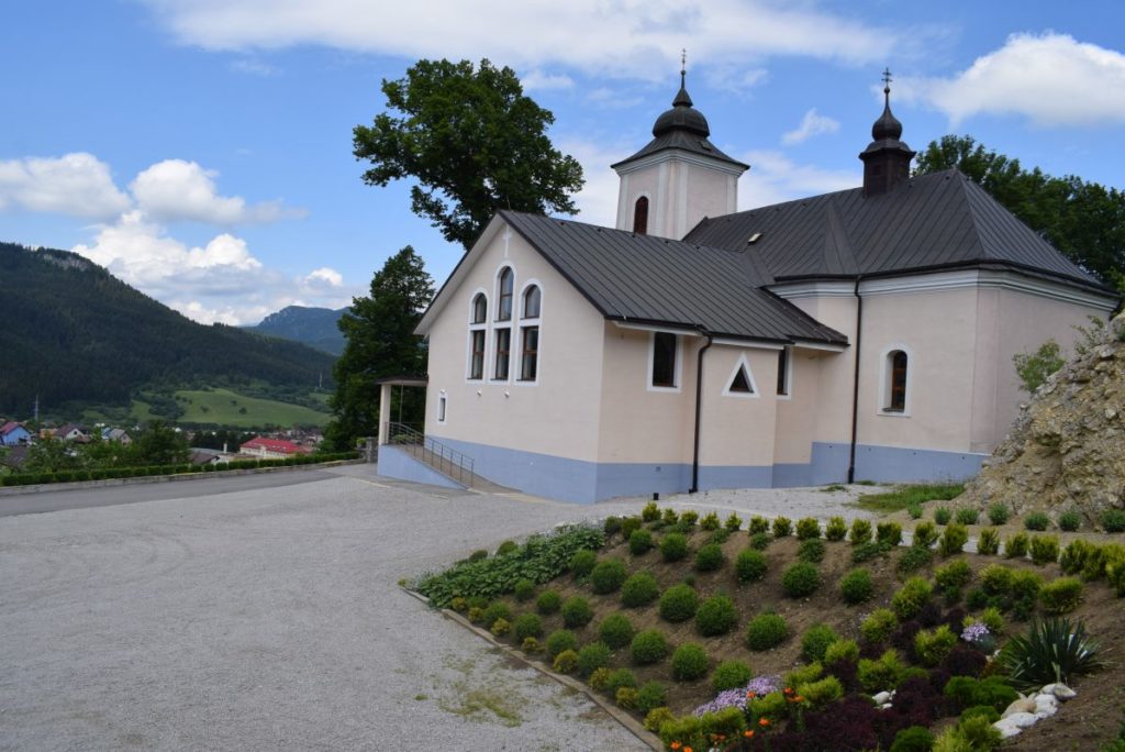 Kostol sv. Gála Opáta v Komjatnej 10