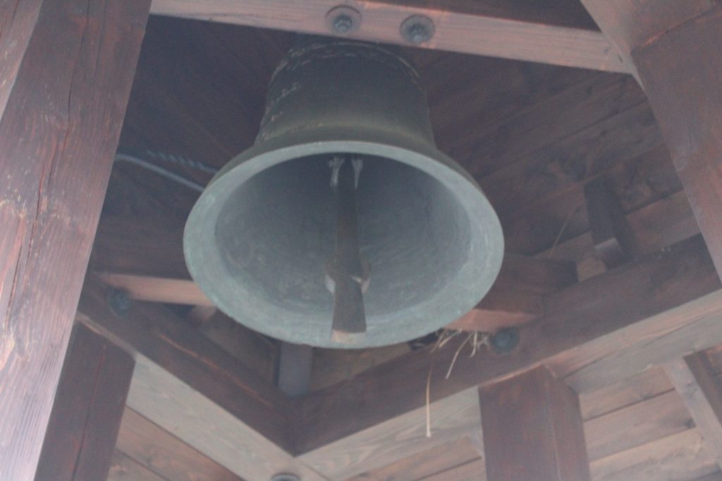 Zvonica Černová 04