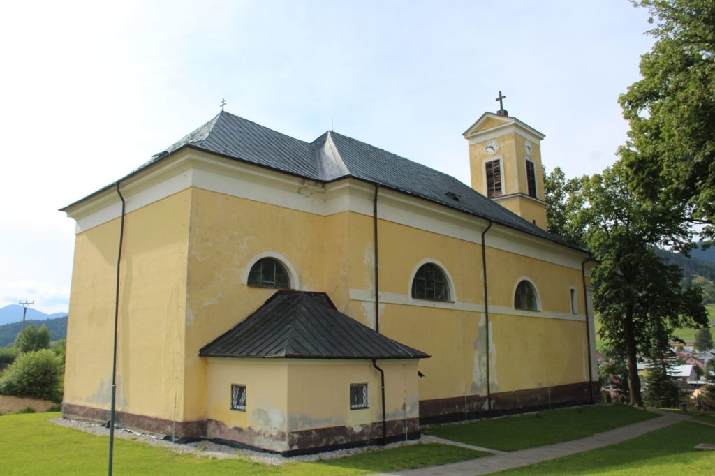 Kostol Najsvätejšej Trojice v Liptovskej Lúžnej 14