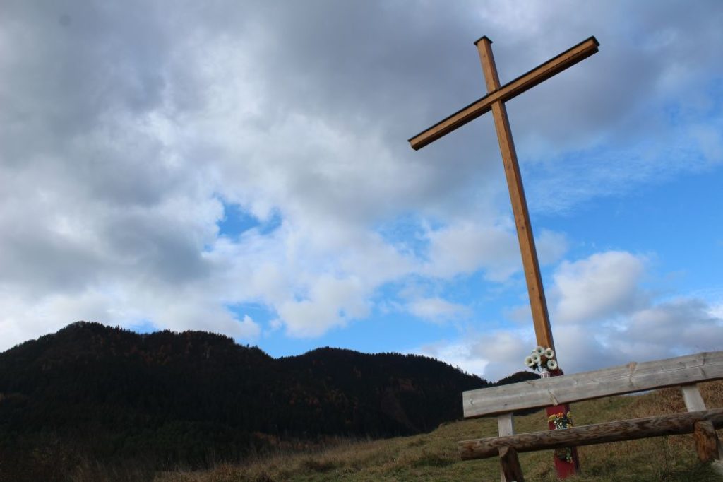 Kríž Likavka, nad ulicou S. Nemčeka 04
