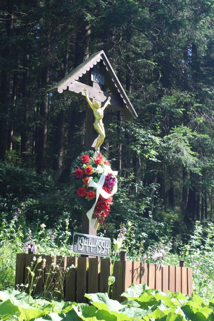 Kríž v Ludrovskej doline 04