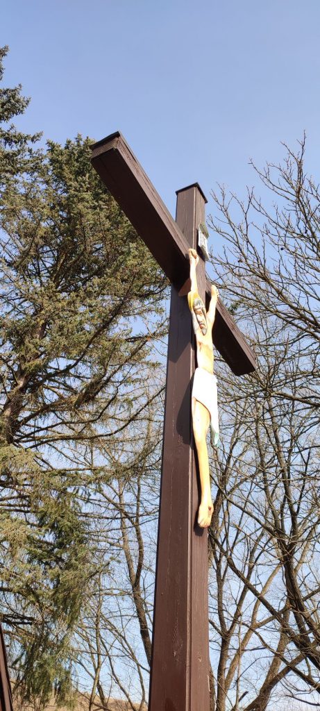 Kríž Likavka, pri kaplnke Jaskyňa Lurdskej Panny Márie 05