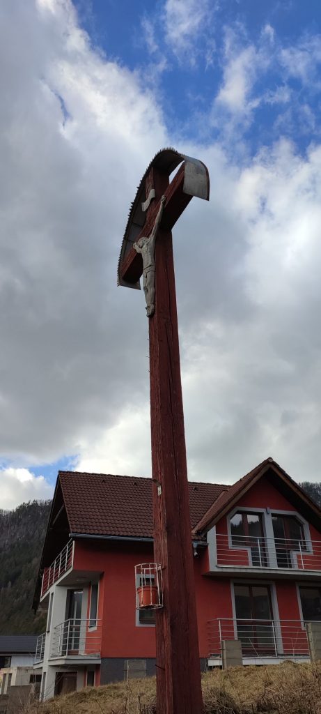 Kríž Švošov, Nad brehmi 05