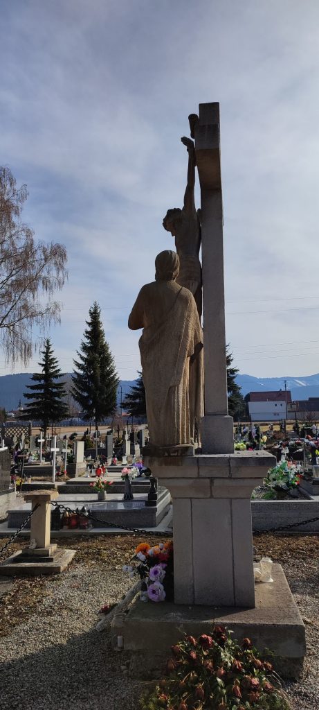 Hlavný kríž na cintoríne, Liptovské Sliače - Nižný 03