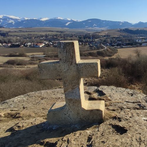 Cross “Kaplnka” near Bešeňová