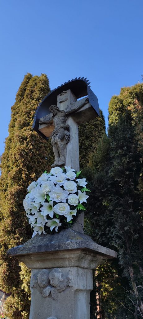 Kríž na cintoríne, Liptovské Sliače - Stredný 04