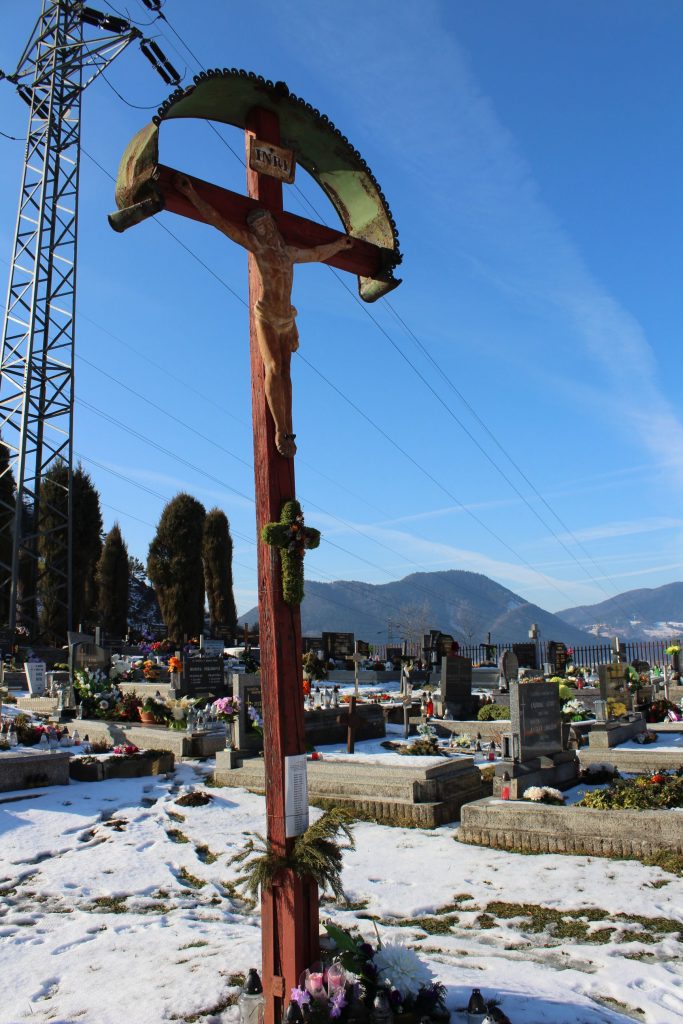 Cross at the cemetery, Martinček