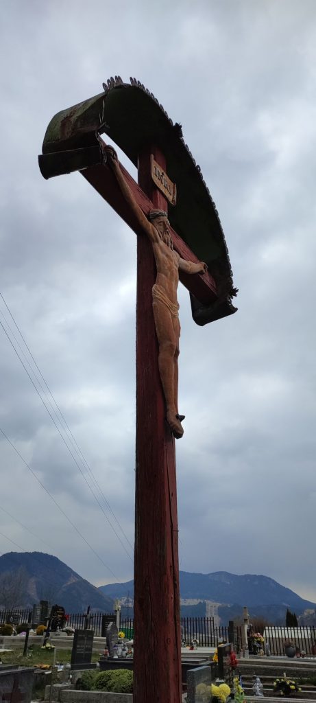 Kríž na cintoríne, Martinček 04