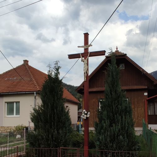 Cross by the soccer field, Stankovany
