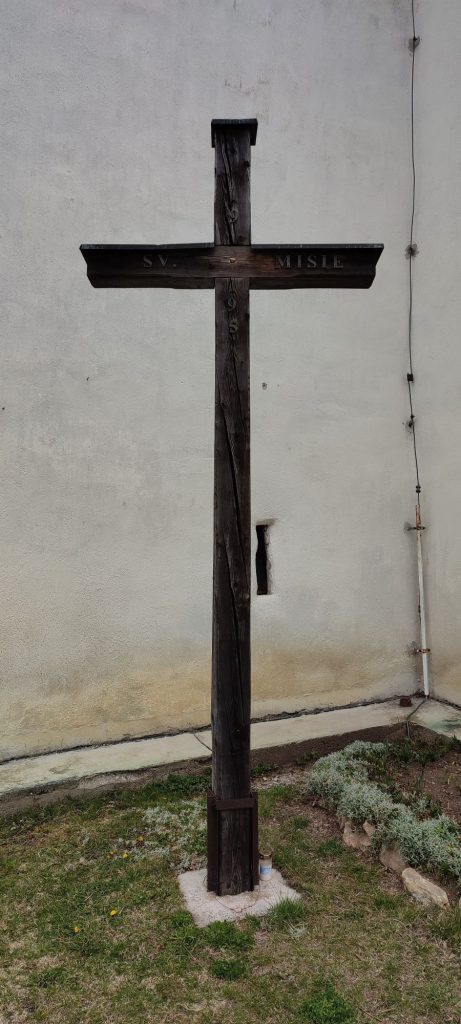 Misijný kríž pri kostole, Martinček 01