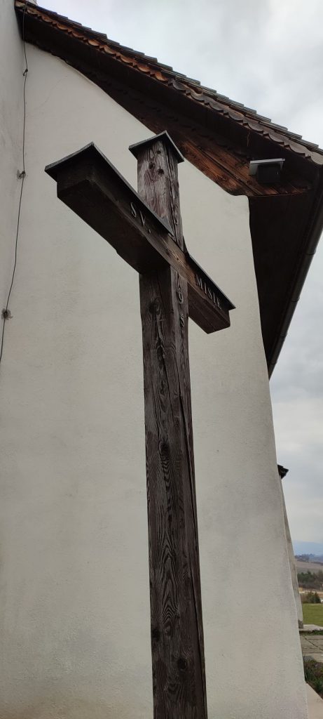 Misijný kríž pri kostole, Martinček 05