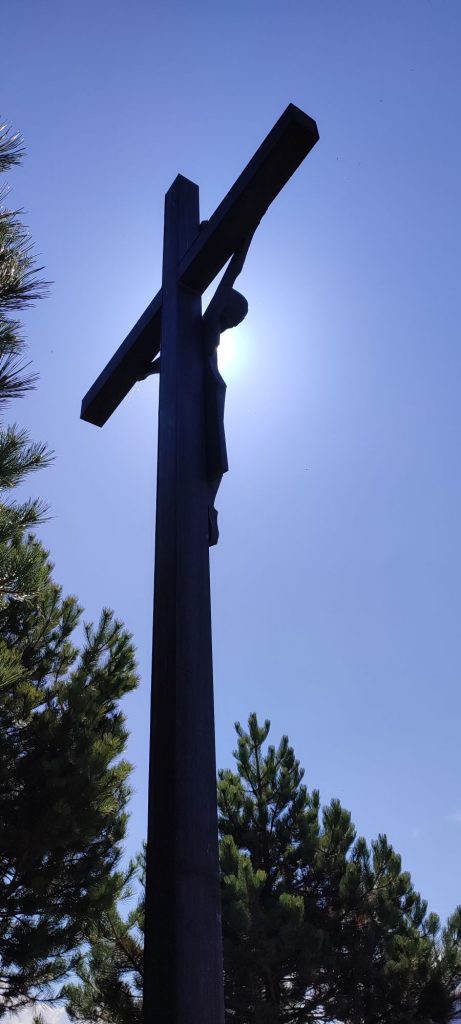 Kríž na novom cintoríne, Liptovské Sliače – Stredný 02