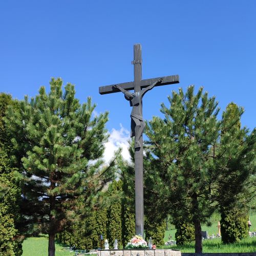 Kríž na novom cintoríne, Liptovské Sliače – Stredný