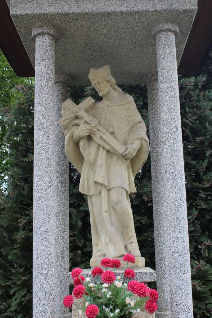 Kaplnka svätého Jána Nepomuckého, Ludrová 04