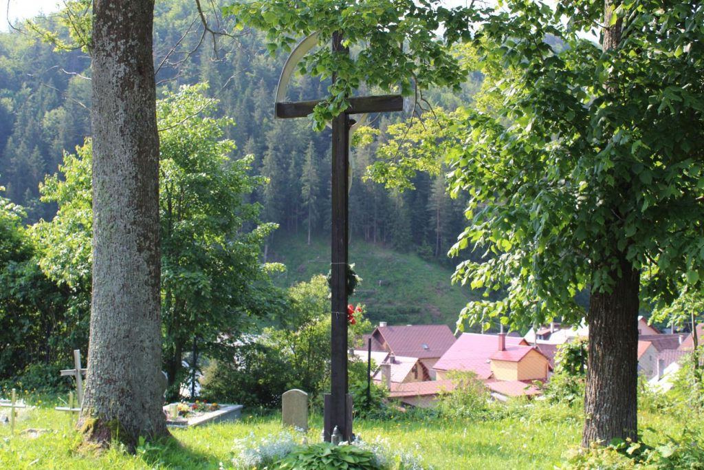 Kríž na cintoríne, Liptovské Revúce - Vyšná Revúca 06