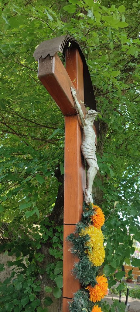 Kríž na cintoríne, Liptovský Michal 03
