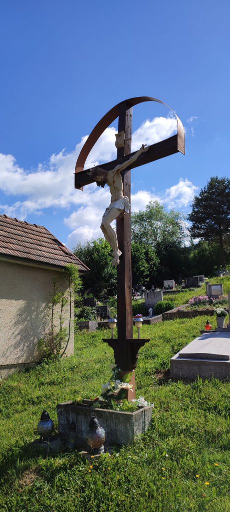 Kríž na cintoríne, Potok 05