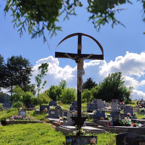 Kríž na cintoríne, Potok