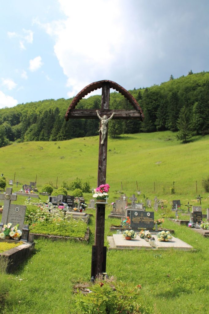 Kríž na novom cintoríne, Liptovské Revúce - Nižná Revúca 01
