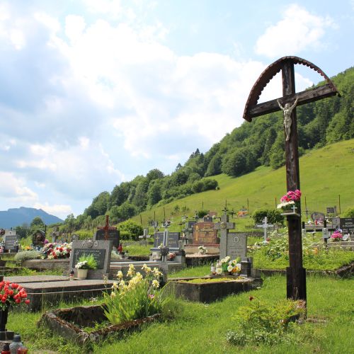 Kríž na novom cintoríne, Liptovské Revúce – Nižná Revúca