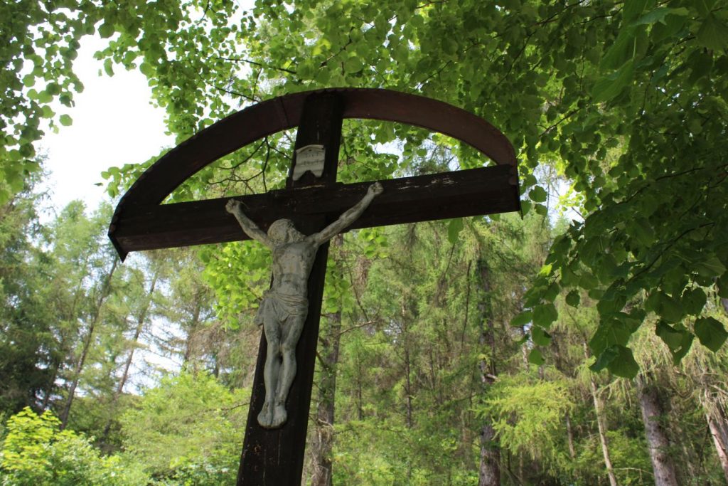 Kríž na starom cintoríne, Liptovské Revúce - Nižná Revúca 02