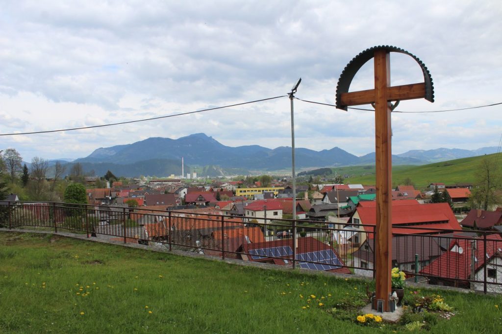 Kríž pri kostole, Ludrová 04