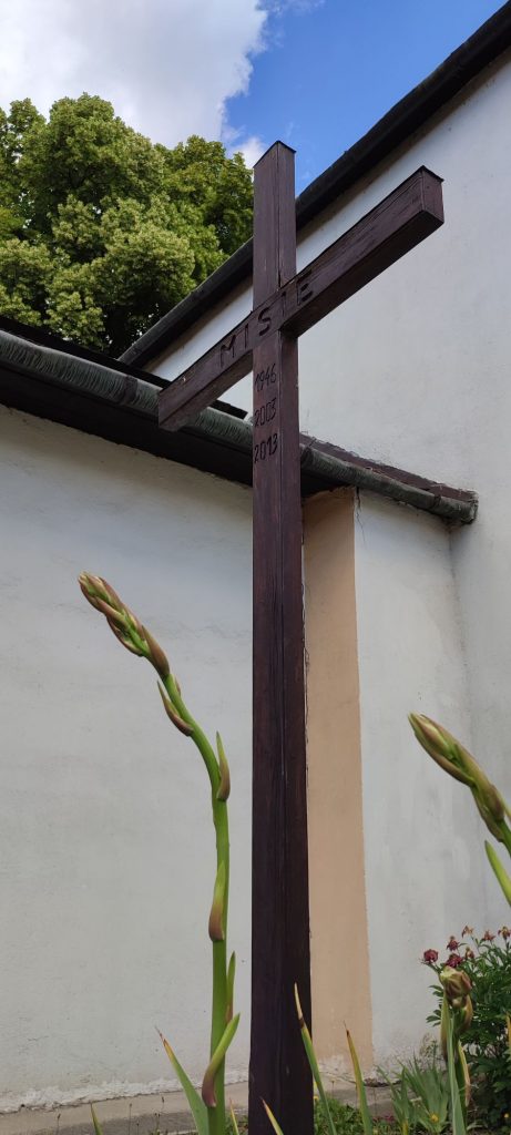 Misijný kríž pri kostole, Liptovský Michal 04