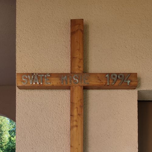 Misijný kríž na kostole, Lisková