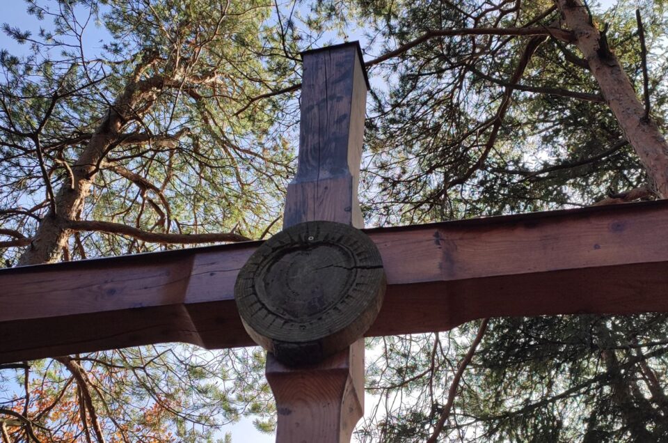 Kríž na Kútnikovom kopci