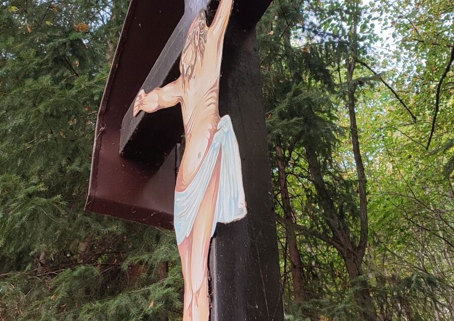 Kríž pod Mníchom, Lisková