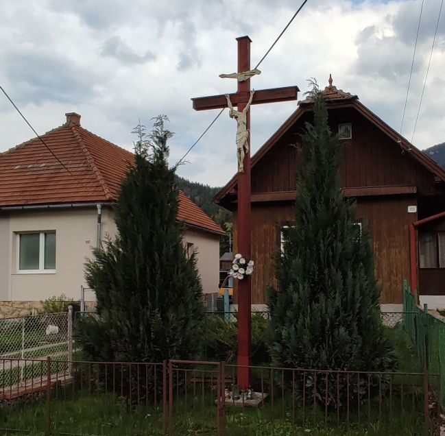 Kríž pri ihrisku, Stankovany
