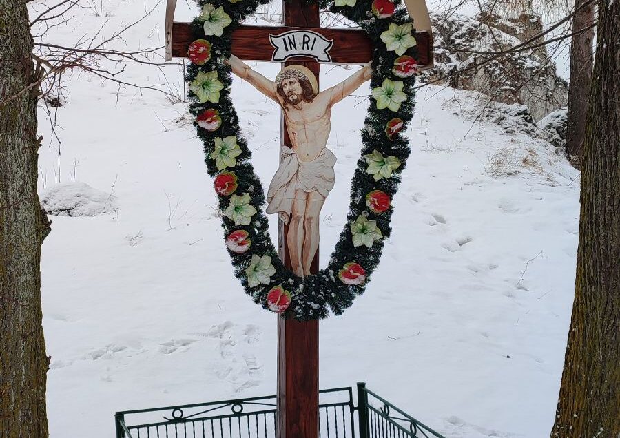 Kríž Sedem kostolov, Studničná